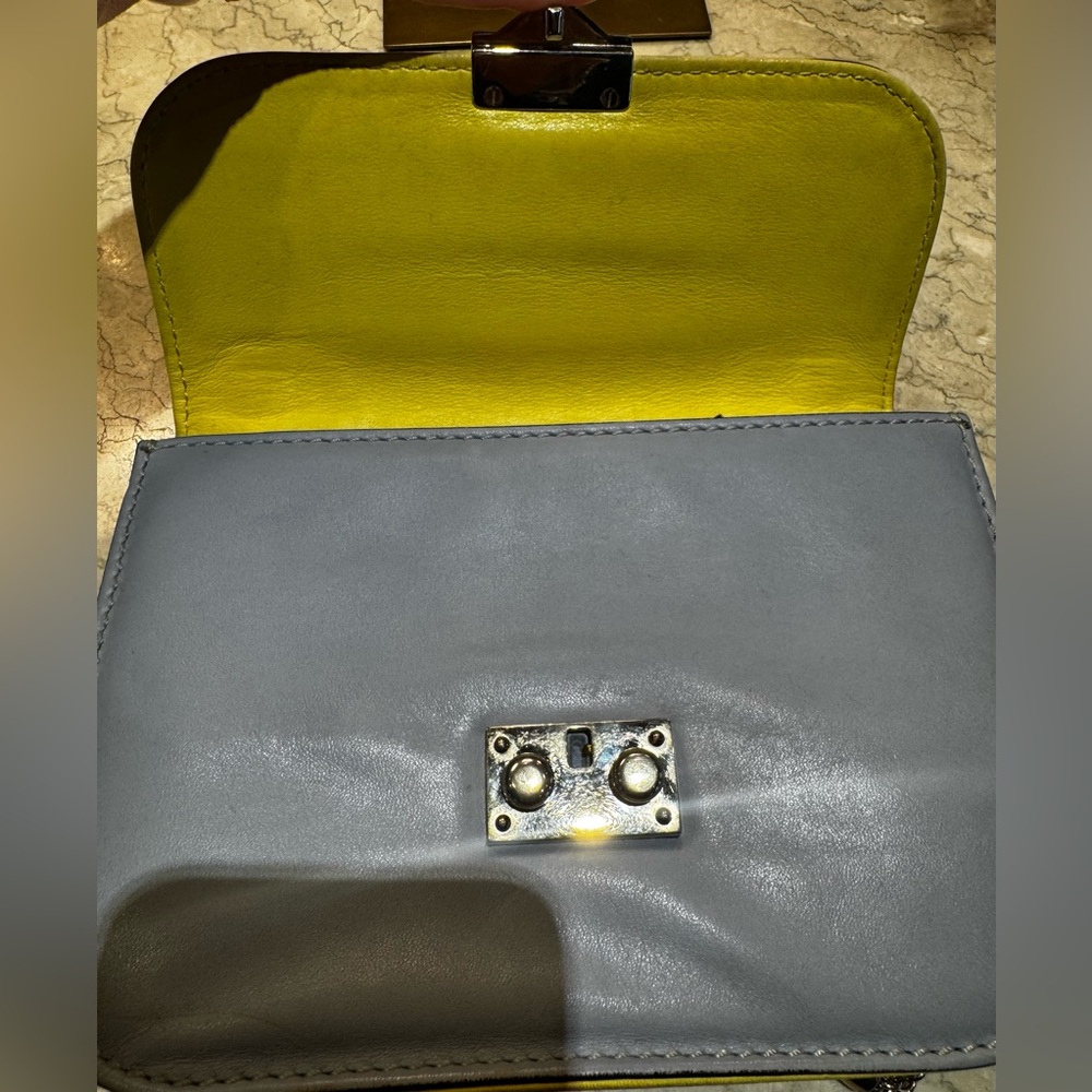 Valentino Garavani Glam Lock Shoulder Bag, GUC. COA - Picture 13 of 16
